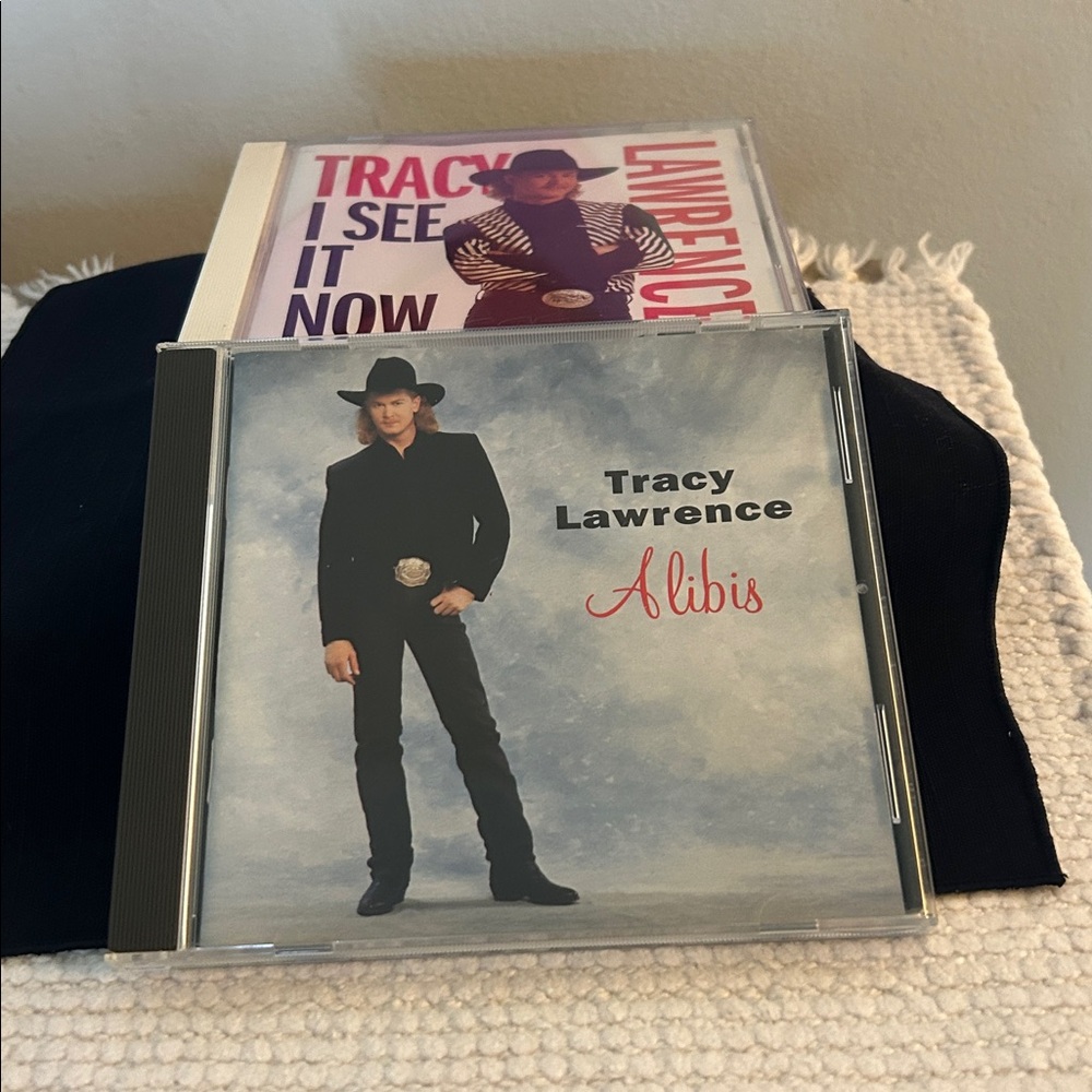 Tracy Lawrence TWO CDs w Case
- Alibis -1993.
- I See It Now-1994 
-EXC COND.